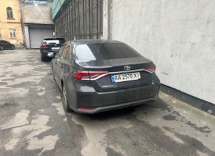 Автомобіль марки TOYOTA, модель COROLLA, 2019 року випуску, тип – загальний легковий - загальний седан - В, номер державної реєстрації АA2570XI, колір – чорний, номер кузова NMTBE4BE10R005679, (інвентарний номер 4000047394)